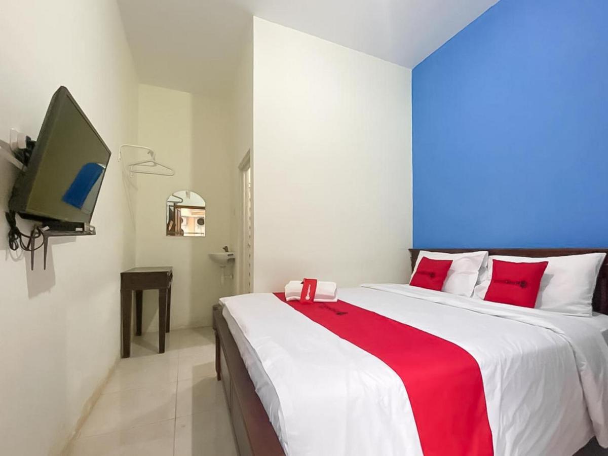 เรดดอร์ซ ชาเรียะห์ แอต ปาห์ลาวัน ซิโดอาร์โจ Hotel ภายนอก รูปภาพ